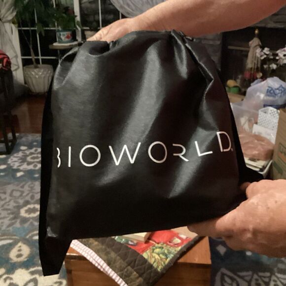 BIOWORLD Star Wars Mandalorian Ahsoka Cosplay Small Mini Backpack - Picture 5 of 5